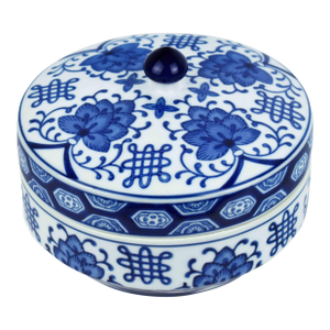 Late 20th Century Blue and White Porcelain Lidded Bowl With Hand-Painted Lotus and Endless Knot Decorative Motifs