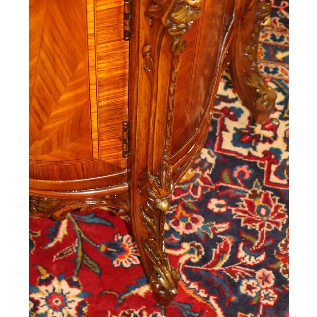 Pair of French Louis XV Style Marble Top Kingwood Inlaid End Table Nightstands For Sale - Image 15 of 18