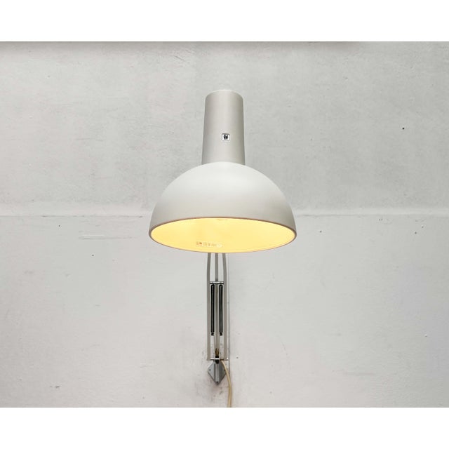 Mid-Century Modern It Task Wall Lamp from Louis Poulsen, 1970s For Sale - Image 16 of 18