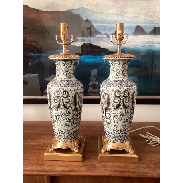 Ceramic 1960s Pair of Frederick Cooper Attributed Ceramic and Brass Table Lamps - Fully Restored For Sale - Image 7 of 7