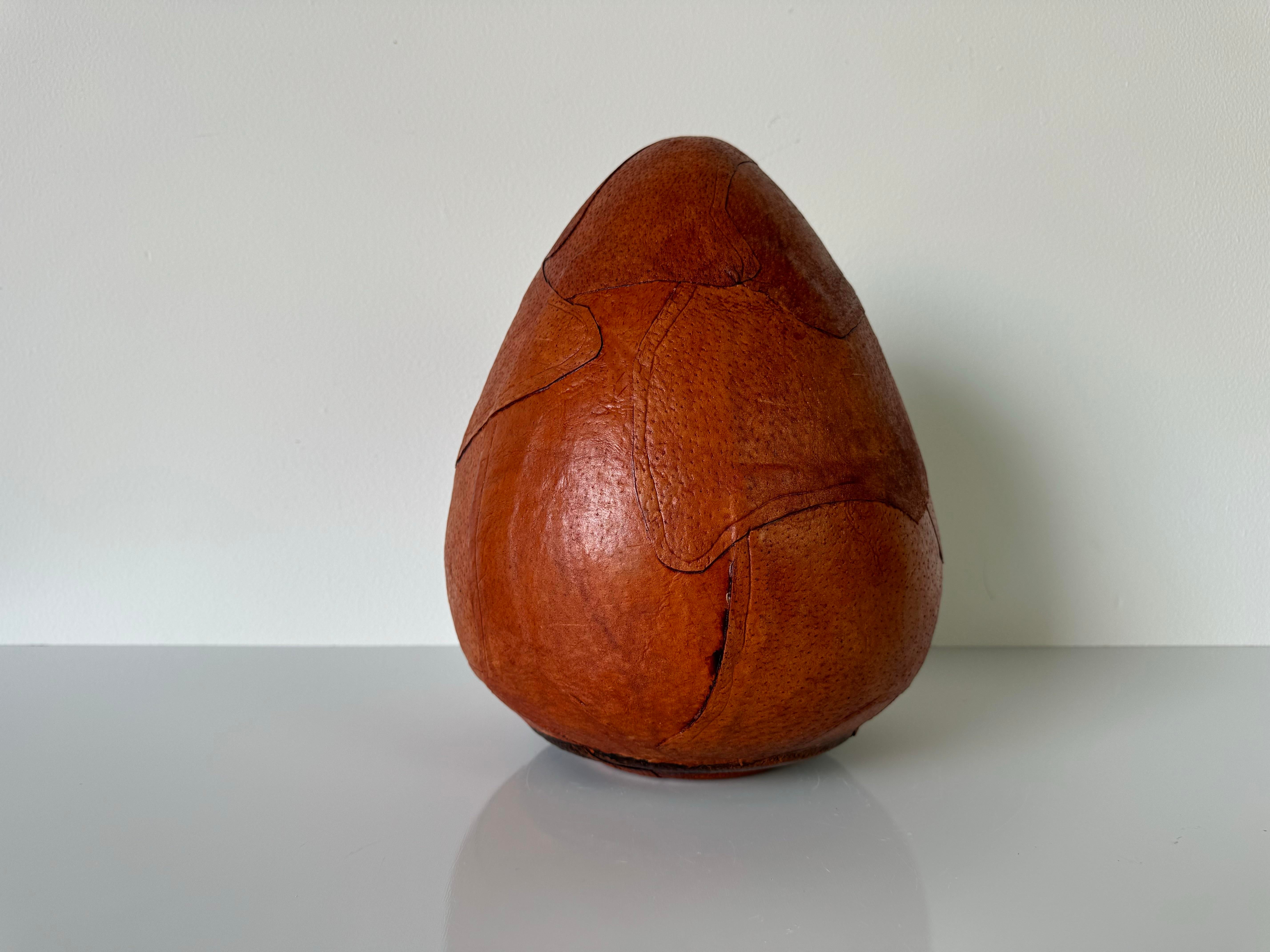 Vase En Céramique Habillé De Cuir Avec Support – Taille Moyenne – Déco Vintage (occasion)