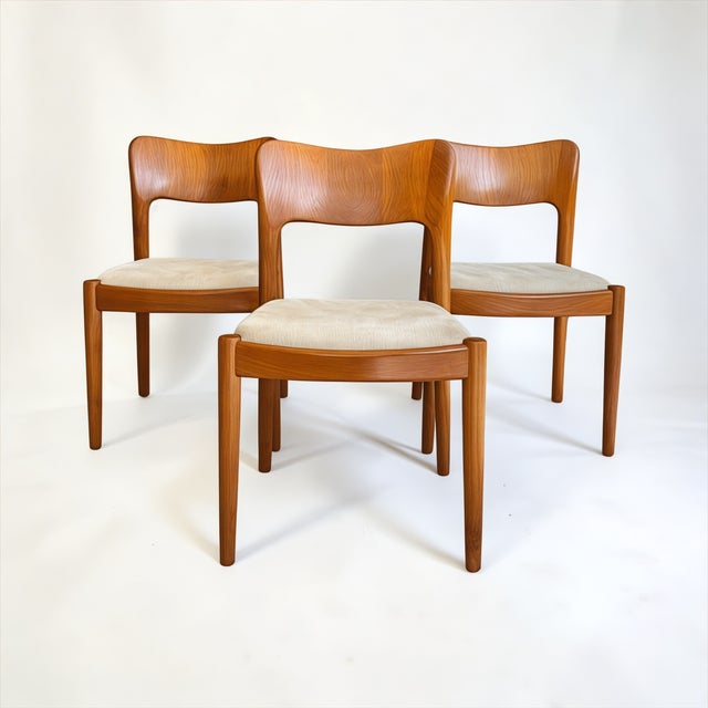 Danish Modern Dining Chairs in Teak by Niels Koefoed for Koefoeds Hornslet Møbelfabrik A/S, Denmark, 1970s, Set of 3 For Sale - Image 16 of 16
