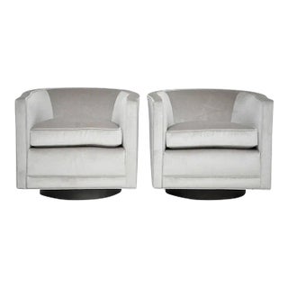 Pair of Dunbar Swivel Lounge Chairs by Edward Wormley For Sale