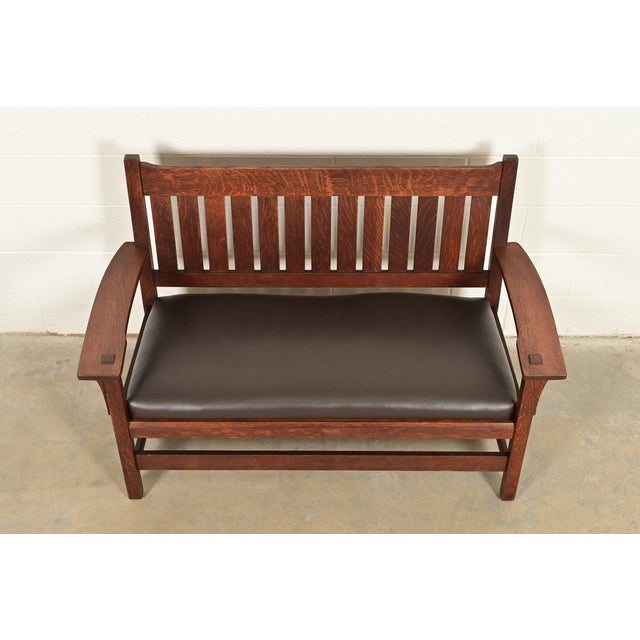 Early 20th Century L. & J. G. Stickley Antique Mission Oak Arts & Crafts Bench or Settle Sofa, Circa 1910 For Sale - Image 5 of 10