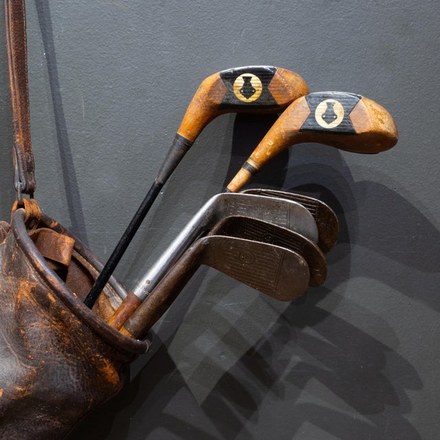 Industrial Antique Leather Walking Golf Bag With Hickory-Shaft & Steel Vintage Clubs c.1920-1945 For Sale - Image 3 of 8