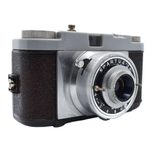 Mid Century 1940s Vintage Spartus "35" Model Film Camera With Fixed-Focus Lens