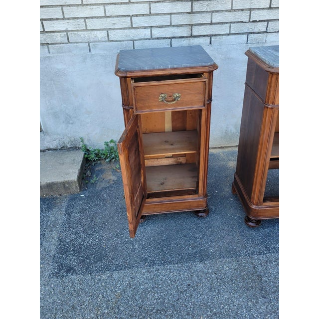 Pair of 19th Century French Walnut Marble Bedside Cabinets. For Sale - Image 13 of 14