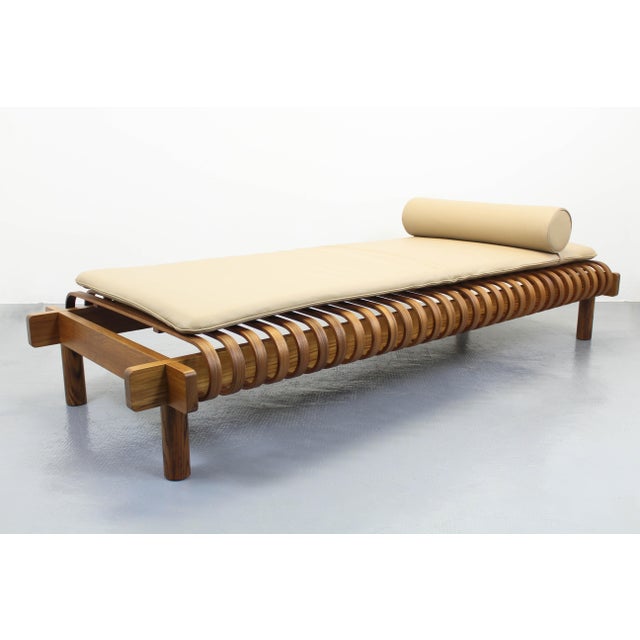 Cassina Chaise Lounge by Le Corbusier for Cassina, 2010s For Sale - Image 4 of 15