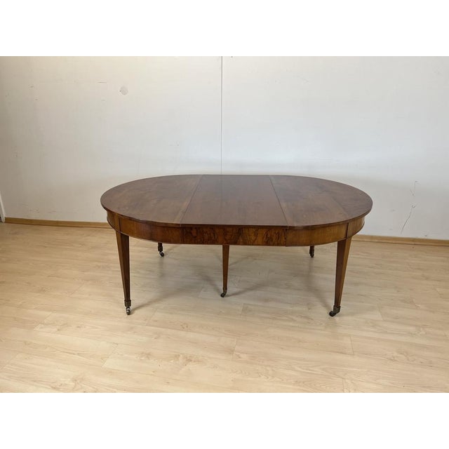 Brown Biedermeier Walnut Expandable Dining Table, Switzerland, 1820 For Sale - Image 8 of 18