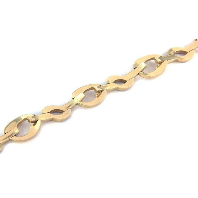 Mid 20th Century Wide Fancy 14k Two Tone Gold Link Bracelet For Sale - Image 4 of 5
