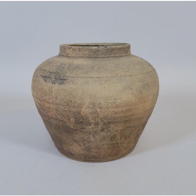 Chinese Eastern Han Tan Earthenware Incised Storage Jar, C. 25–220 Ad For Sale - Image 4 of 8