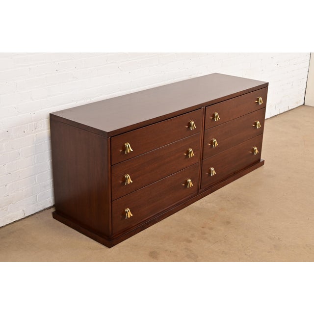 Widdicomb T. H. Robsjohn-Gibbings for Widdicomb Mid-Century Modern Hollywood Regency Mahogany Dresser or Credenza, Newly Refinished For Sale - Image 4 of 14