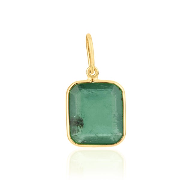 Modernist 3.66ct Octagon Emerald Bezel Pendant in 14k Yellow Gold For Sale - Image 4 of 13