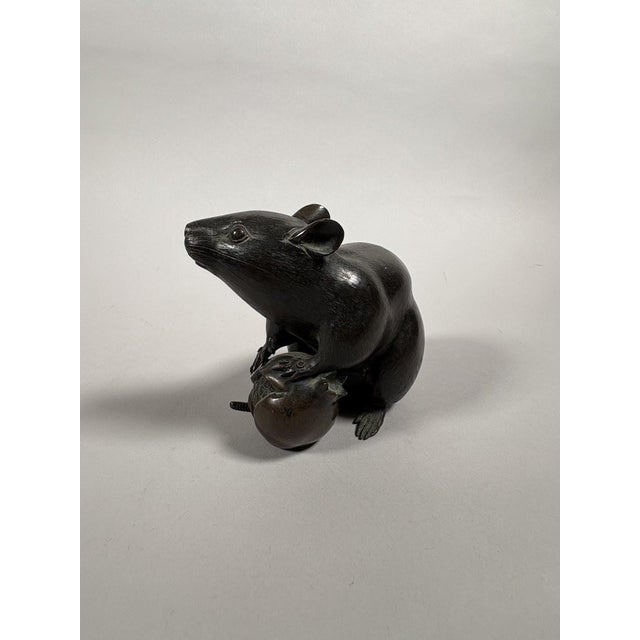 Rat with a Chestnut Okimono - Bronze - Japan - Meiji Period (1868–1912) 19th century For Sale - Image 9 of 9