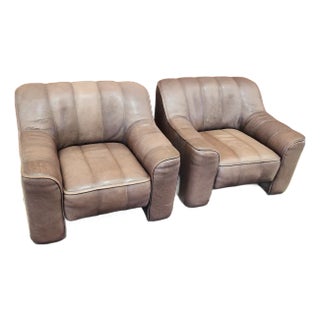 De Sede Ds-44 Chairs Made in Switzerland 1970s Buffalo Leather With 7" Seat Extension - a Pair For Sale
