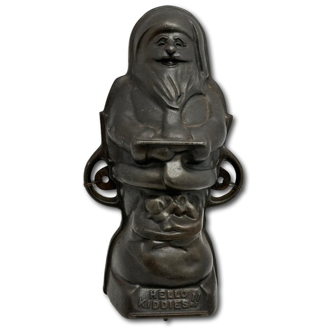 Figurative Rare Vintage Authentic Griswold #897 Cast Iron Santa Claus "Hello Kiddies" Cake Mold in Mint Condition - Never Used For Sale - Image 3 of 18