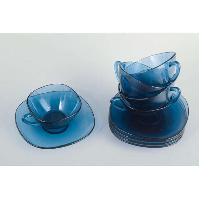 Vereco, 5 coffee cups with saucers, 1970/80s. Set of five blue pressed glass coffee cups with matching saucers. Origin:...