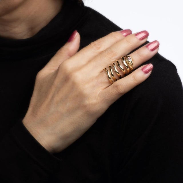 Snake Wrap Ring 6 Bands Vintage 18k Yellow Gold 5 Serpent Fine Estate Jewelry size 5 For Sale - Image 4 of 5