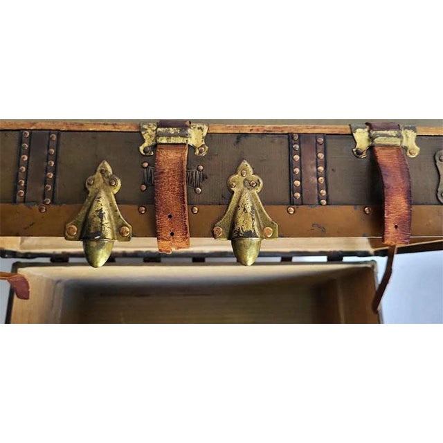 Early 20th Century L. Goldsmith & Son "Never Break" Flat-Top Steamer Trunk For Sale In Las Vegas - Image 6 of 9
