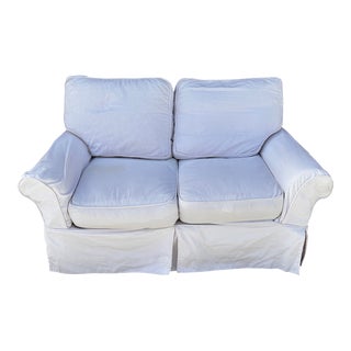 Contemporary White Slipcover 2 Seat Settee Sofa For Sale