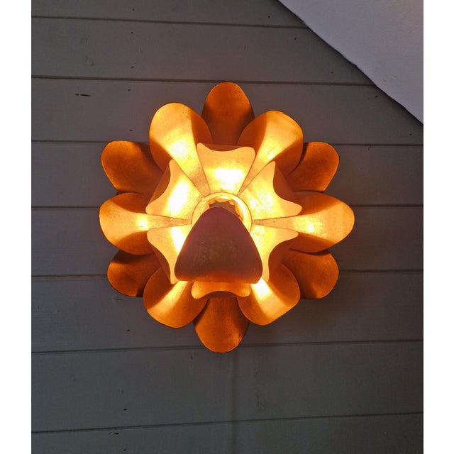 Floral Wall Sconce in Gilded Metal, Italy, 1970s For Sale - Image 10 of 15