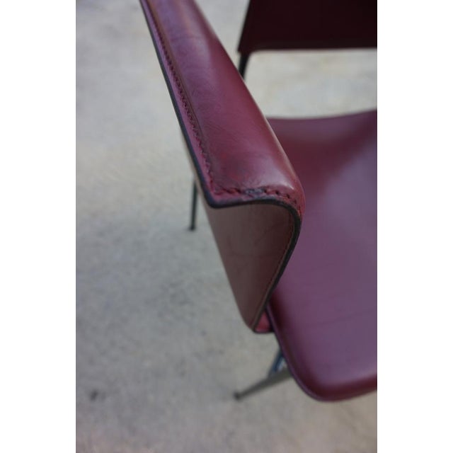 Armchairs in Bordeaux Red Leather by Ross Littell for Matteo Grassi, Steel, Italy, 1980s, Set of 2 For Sale - Image 15 of 18