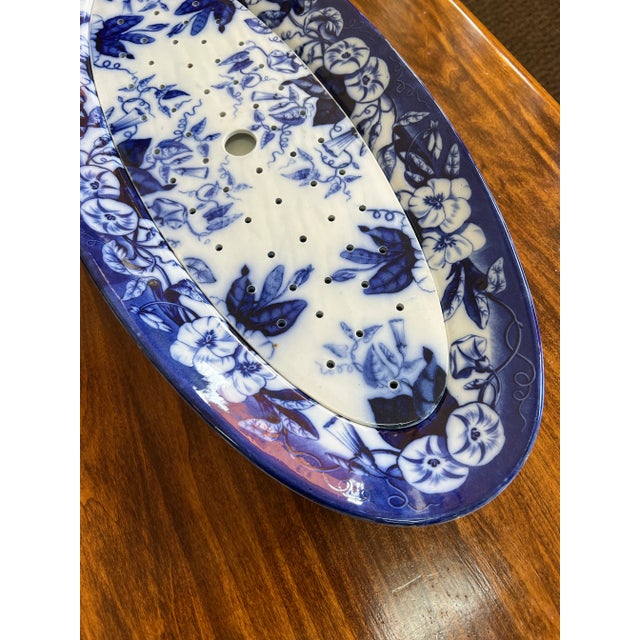 David Johnston Versailles France Mid 19th Century Flow Blue Morning Glory Fish Platter With Insert For Sale - Image 6 of 12