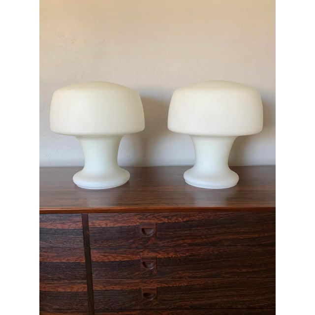 Off-white 1960s Laurel Studio Mushroom Table Lamps, a Pair For Sale - Image 8 of 9