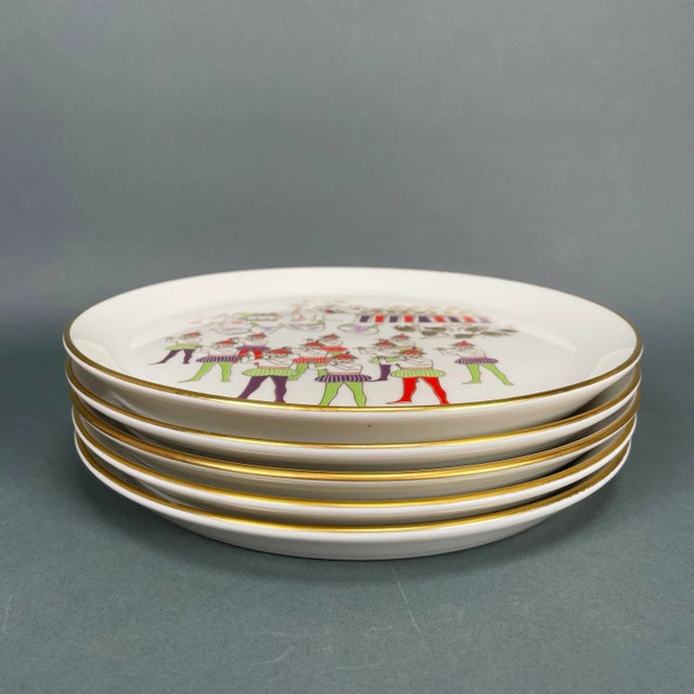 Vintage 1960s Dick Litzel Shenango 12 Days of Christmas Mixed Plates- Set of 5 For Sale - Image 4 of 13