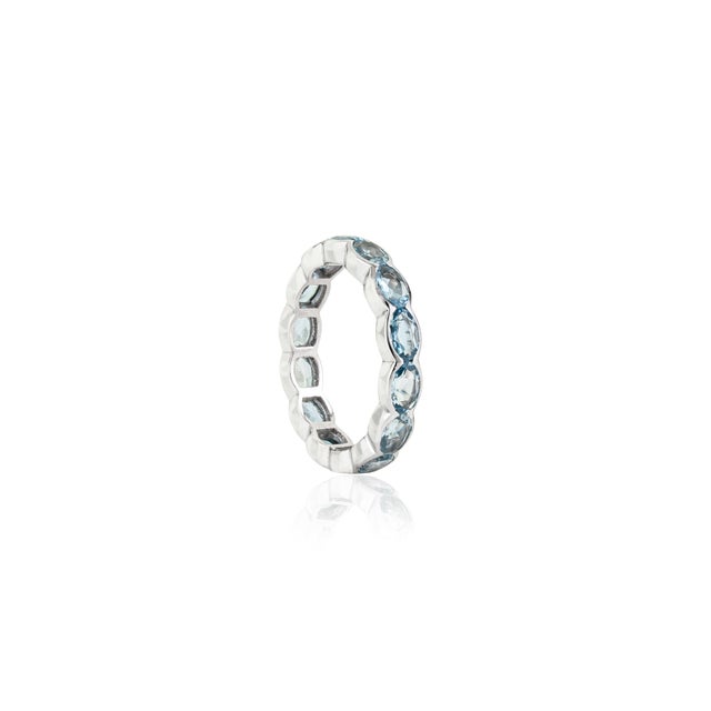 2.47 Carat Aquamarine Boho Chic Eternity Band Ring Size 7 in 14k White Gold For Sale - Image 4 of 16