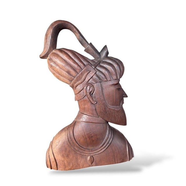 Ottoman Empire Busts in Hand-Carved Wood, Set of 2 For Sale - Image 4 of 10