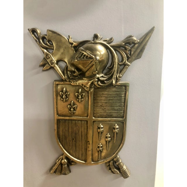 French Large French Fleur De Lis Family Crest Brass Coat of Arms Plaque For Sale - Image 3 of 3