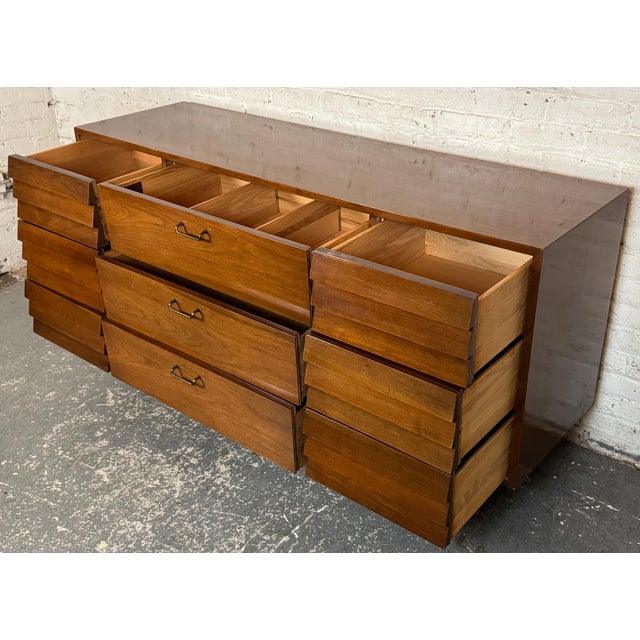 American of Martinsville Vintage Merton Gershun-Style Walnut Lowboy Dresser by Carlton House For Sale - Image 4 of 11