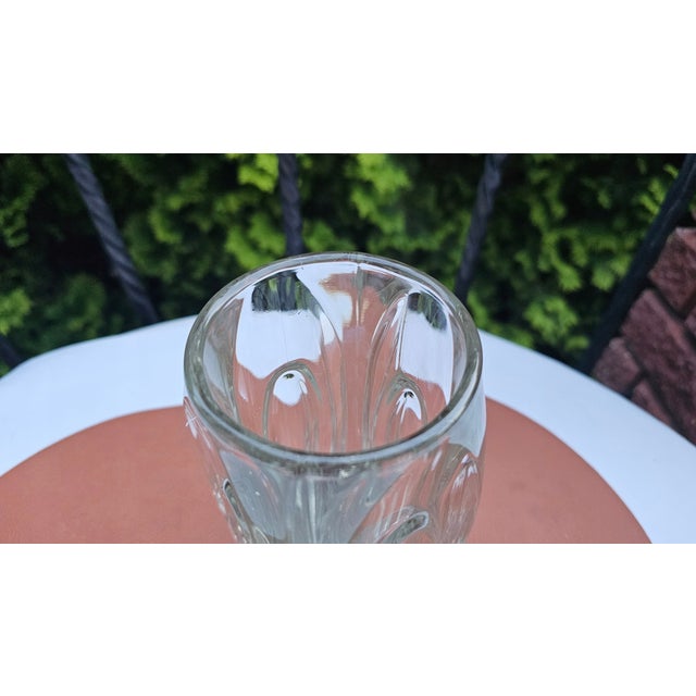 Glass vase designed by Rudolf Schrötter, Rosice glassworks (Sklo Union), 1950s, dimensions: height 20.3 cm, base diameter...