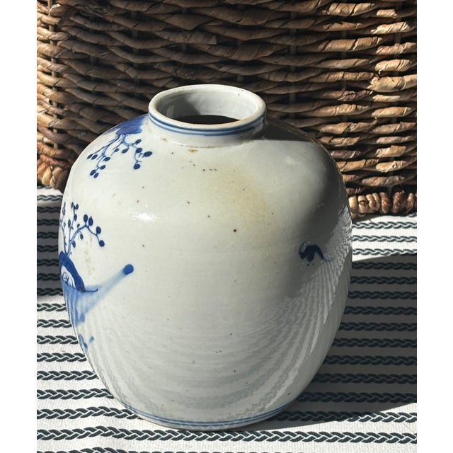 Ceramic Small Scale Chinese Blue & White Chinoiserie Style Ginger Jar Without Lid For Sale - Image 7 of 16