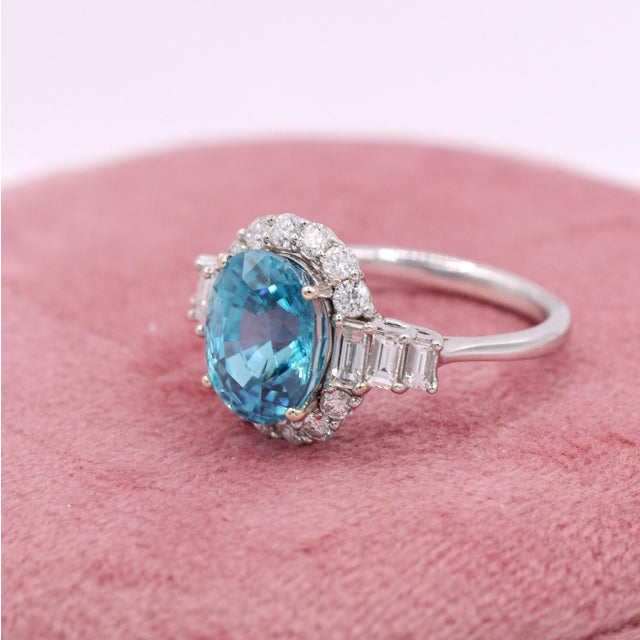 Blue 6Ct Blue Zircon Ring With Natural Diamond Accents: Solid 14k Gold, Oval 11x8mm, Size 6.75 For Sale - Image 8 of 9