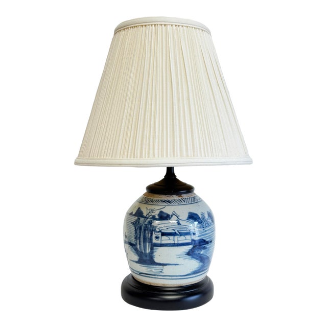 Vintage Chinoiserie Style Ceramic Table Lamp With Wood Base For Sale