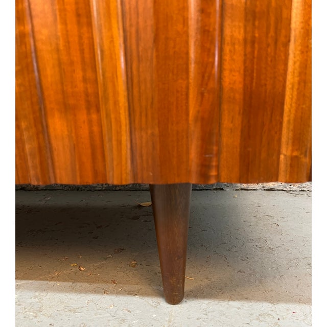 Young Manufacturing Mid-Century Modern Walnut Lowboy Dresser, Attributed For Sale - Image 10 of 13