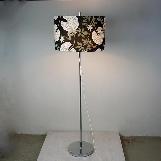 Mid-Century Modern Austrian Chrome Floor Lamp with Adjustable Shade, 1970s For Sale - Image 6 of 8