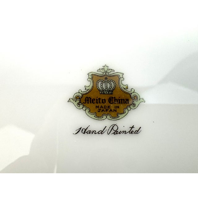 1930's Art Deco Meito Japan Hand-Painted Porcelain Dinner Plates, Set of 8 – Gilt & Emerald Cartouche Design For Sale - Image 15 of 15