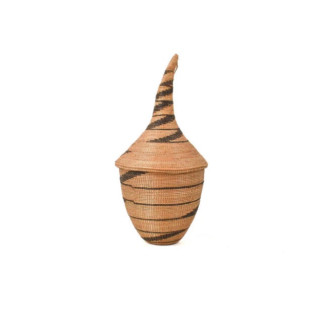 Early 20th Century Tutsi Basket with Lid Rwanda For Sale - Image 4 of 7