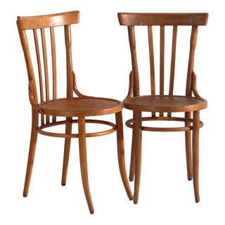 Chairs in Bentwood, Central Europe, 1930, Set of 2 For Sale