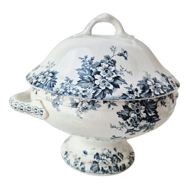 Antique Marie Louise Tureen from Saint Amand France, 1900s For Sale