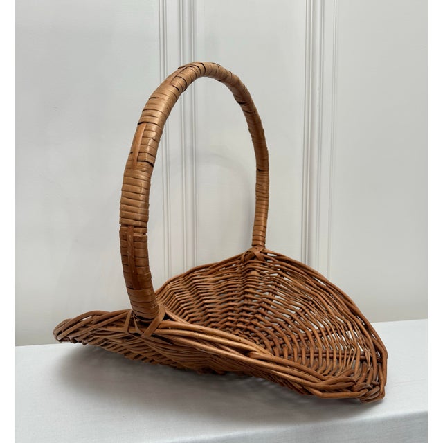Late 20th Century Rustic European Woven Wicker Handle Large Gathering Basket For Sale - Image 5 of 12