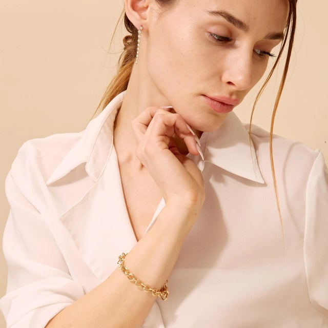 Contemporary Syna Yellow Gold Mogul Link Bracelet For Sale - Image 3 of 4