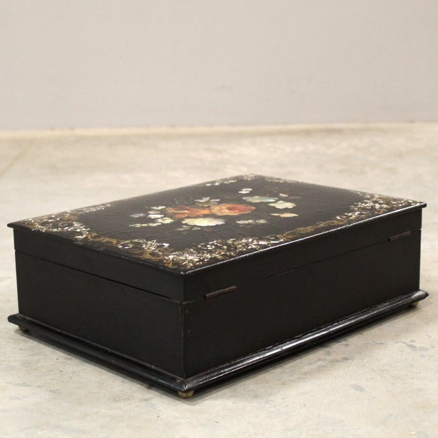 19th Century Napoleon III Lacquered and Painted Casket Box For Sale - Image 8 of 16