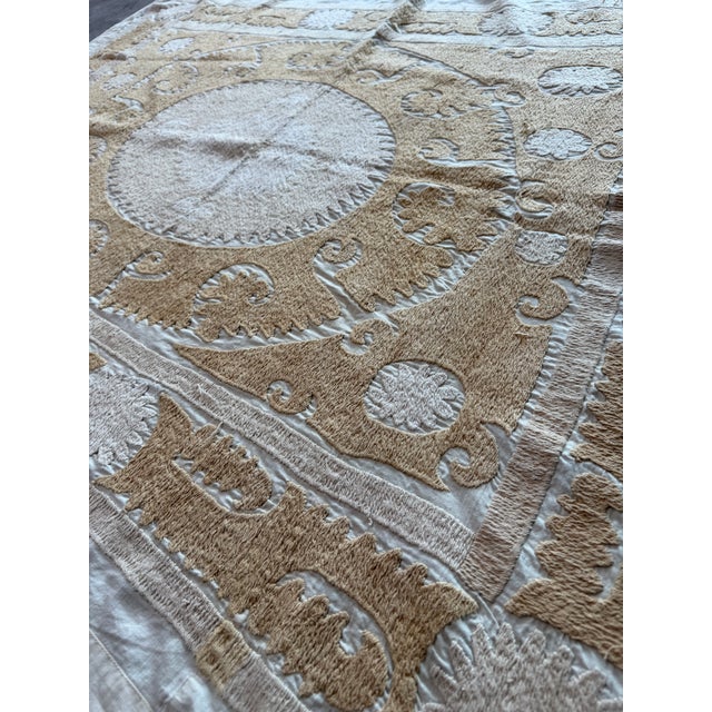 Neutral Tan Uzbekistan Suzani Tablecloth For Sale In New York - Image 6 of 7