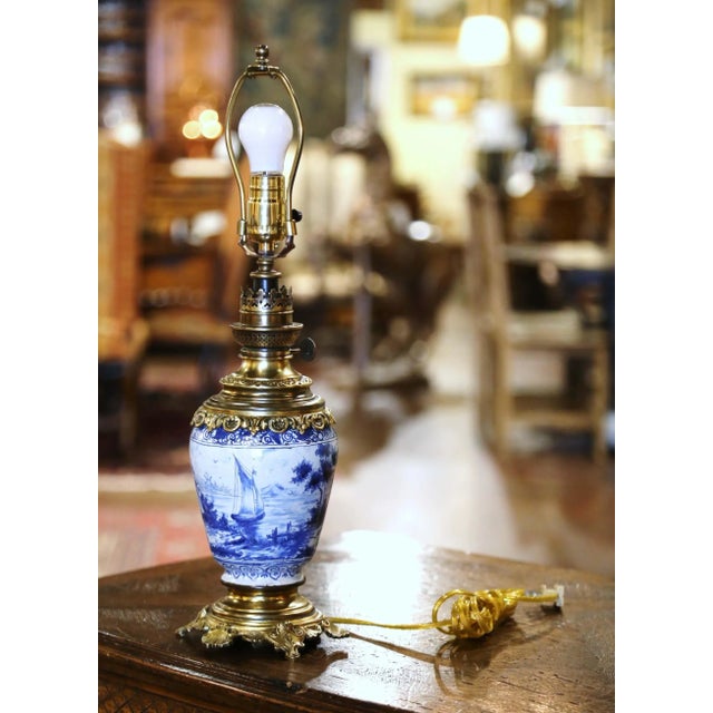 French 19th Century French Delft Blue and White Faience Oil Lamp With Brass Mounts For Sale - Image 3 of 11