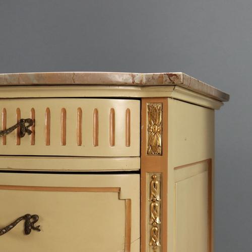 Neoclassical Style Lacquered Chest of Drawers For Sale - Image 5 of 13
