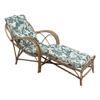 Vintage 1970s Coastal Modern Italian Rattan Chaise Lounge For Sale